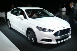 Ford Mondeo Ford PowerShift-Automatik Diesel Trend 2015